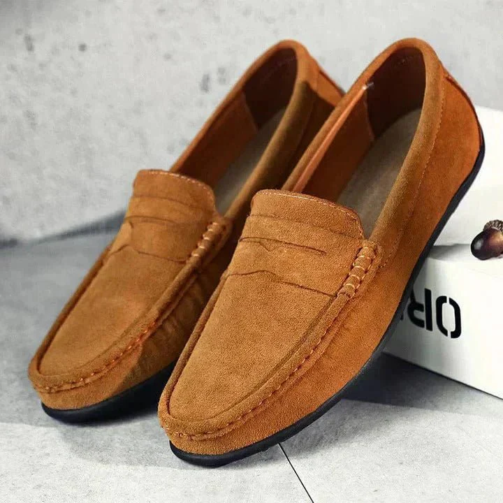 Tobias – Elegant Suede Slip-On