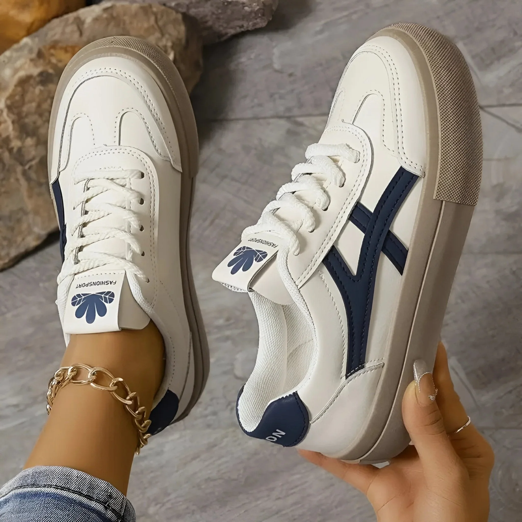 Evette - Orthopaedic Sneakers